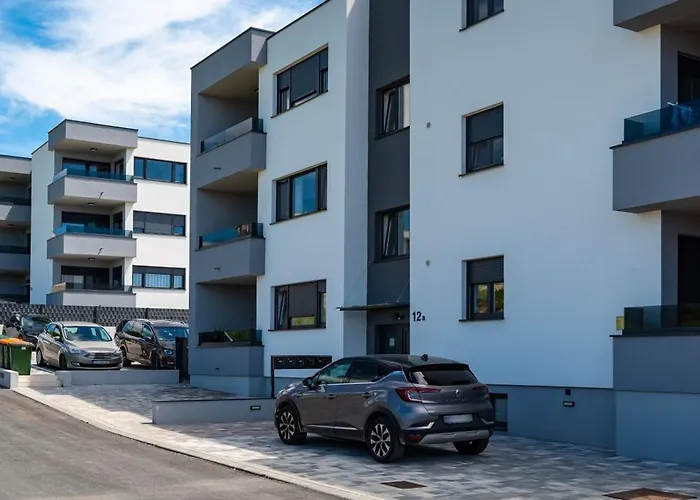 Rooftop Horizon * 자다르